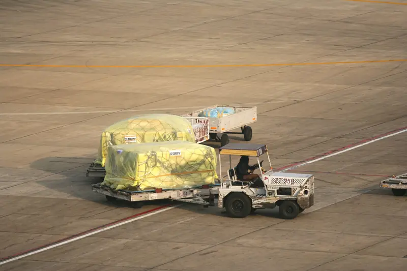 Carga aérea en pista